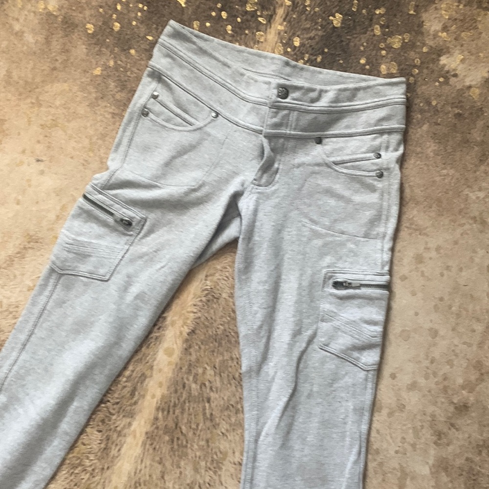 Athleta cargo tight